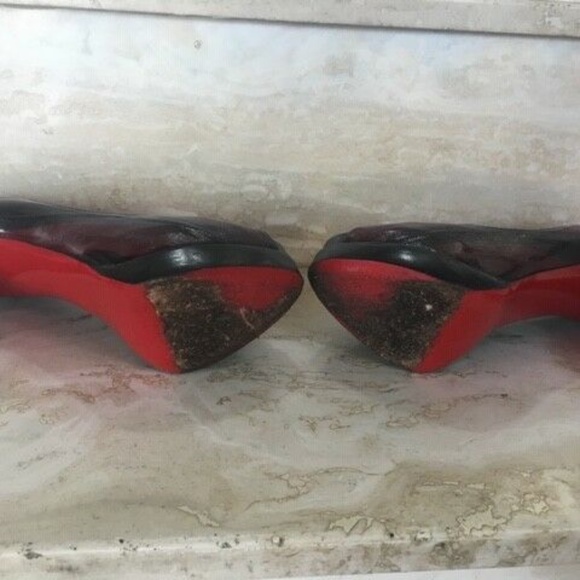 CHRISTIAN LOUBOUTIN PEEP TOE PUMP - Picture 4 of 4